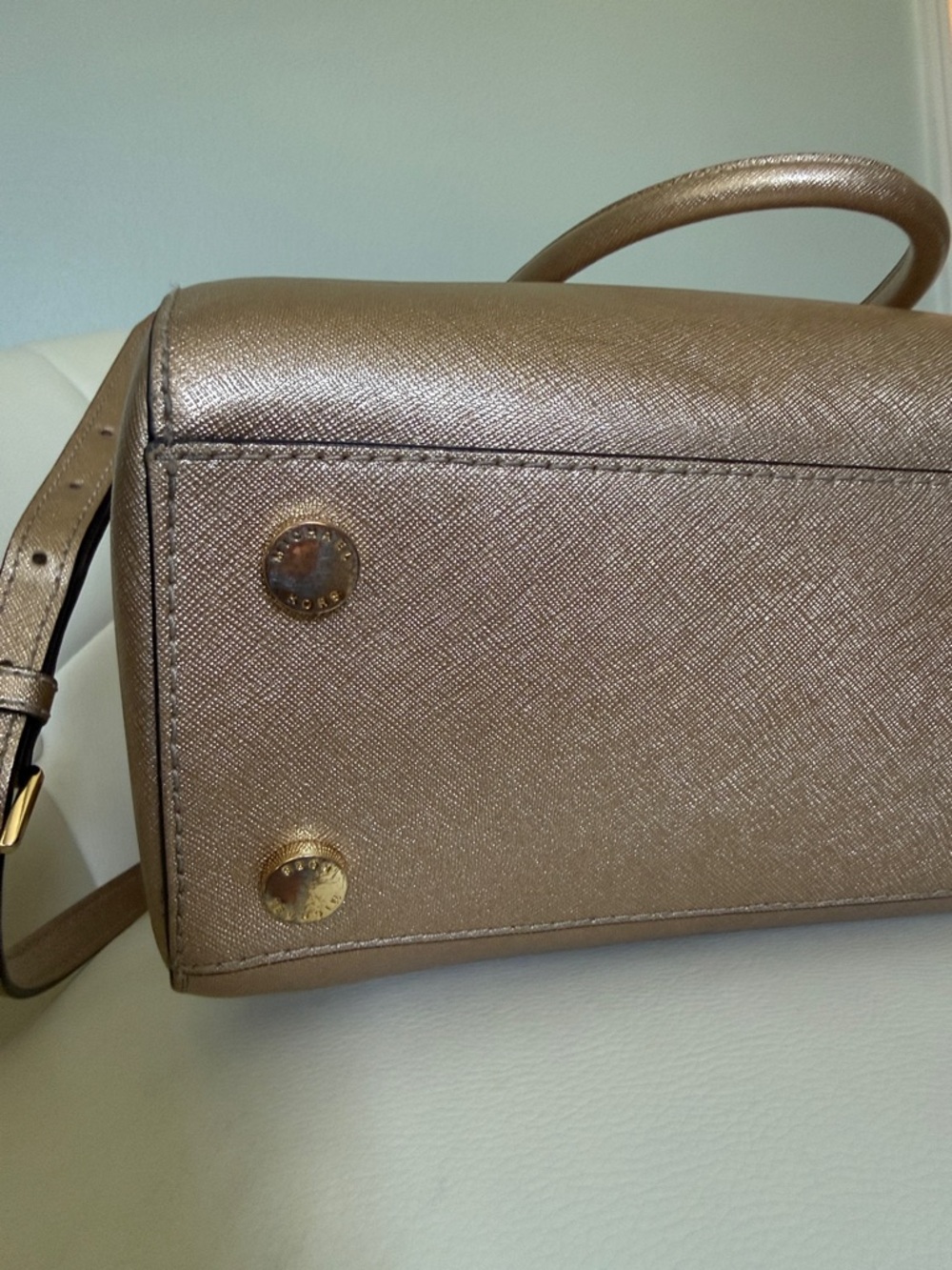 Michael Kors Kellen Metallic Gold Satchel with Gold Hardware - Picture 8 of 16